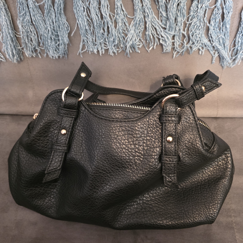 Elegant Black Leather Handbag